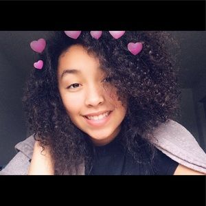 Meet your Posher, Danae